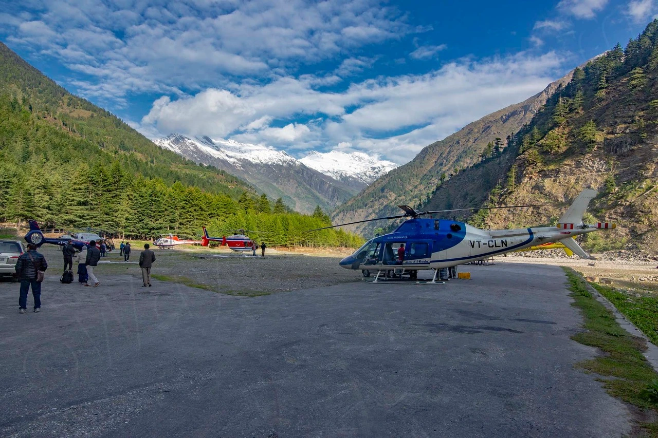 Char Dham Yatra By Helicopter From Dehradun - Image 4