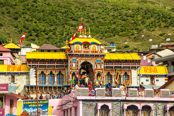Badrinath Yatra By Helicopter - Image 5